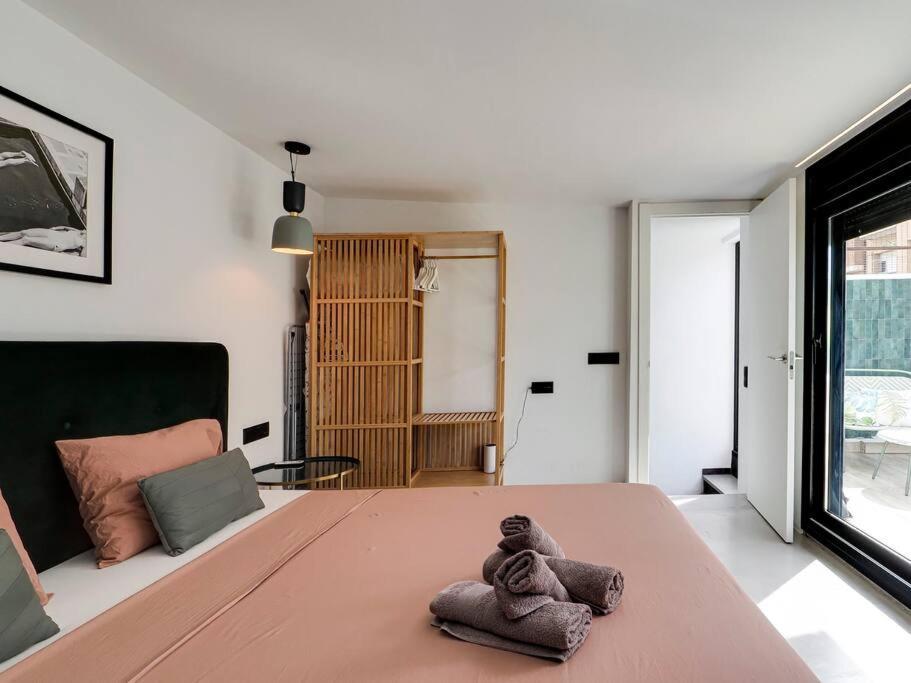 Casa Maria Townhouse- Terrace-4 Bedrooms L'Hospitalet de Llobregat Eksteriør billede