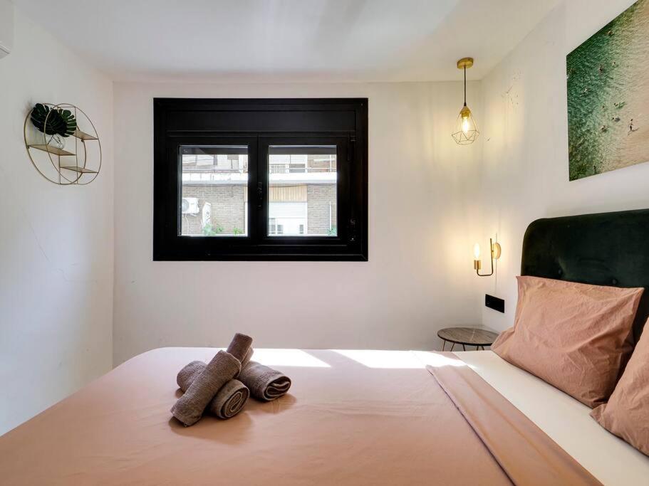 Casa Maria Townhouse- Terrace-4 Bedrooms L'Hospitalet de Llobregat Eksteriør billede