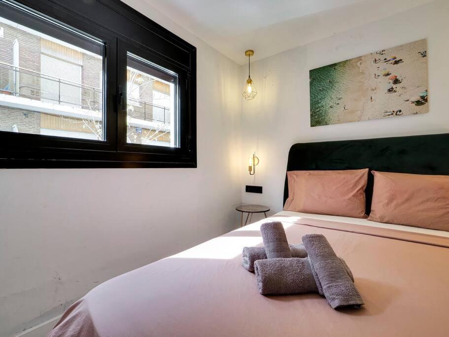 Casa Maria Townhouse- Terrace-4 Bedrooms L'Hospitalet de Llobregat Eksteriør billede